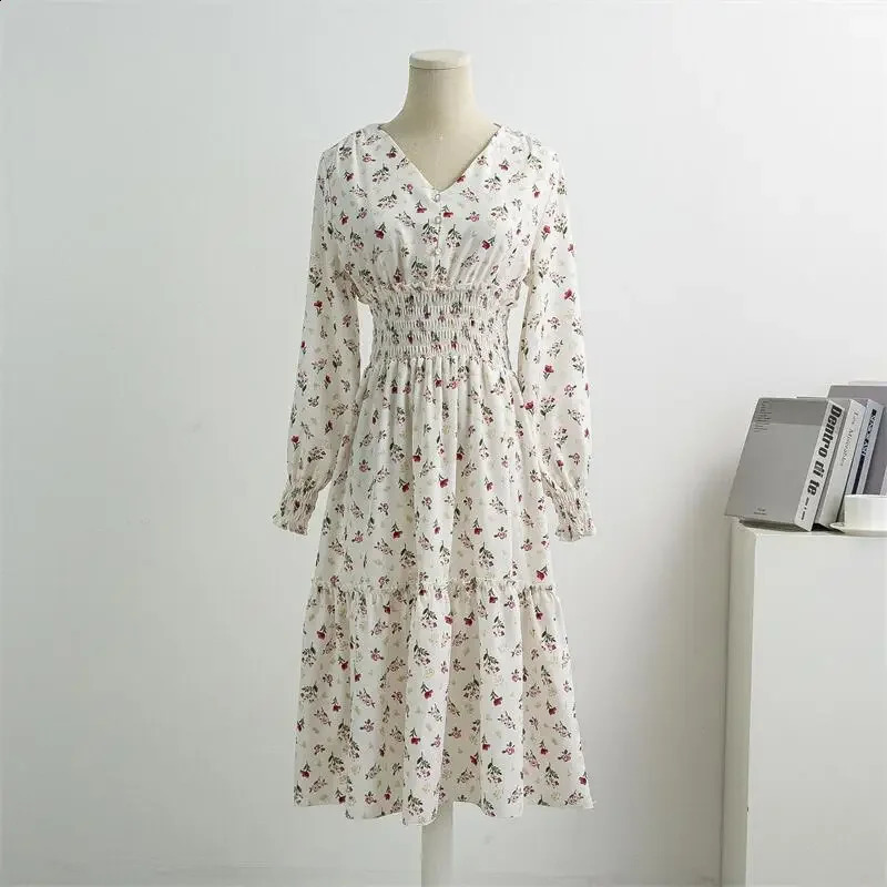 Spring Chiffon Dress Women Casual Dresse Vestidos Female Printed Floral Long Sleeve Vneck Aline Midi Dresses Plus Size M3XL 240329