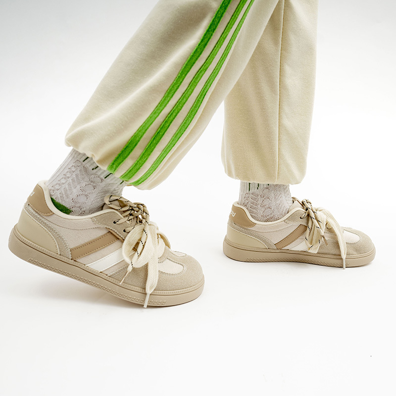 Versatile Fashion Student Color blocked Women's 2024 Autumn New Style American Low cut Board Double Strap Casual Shoes
