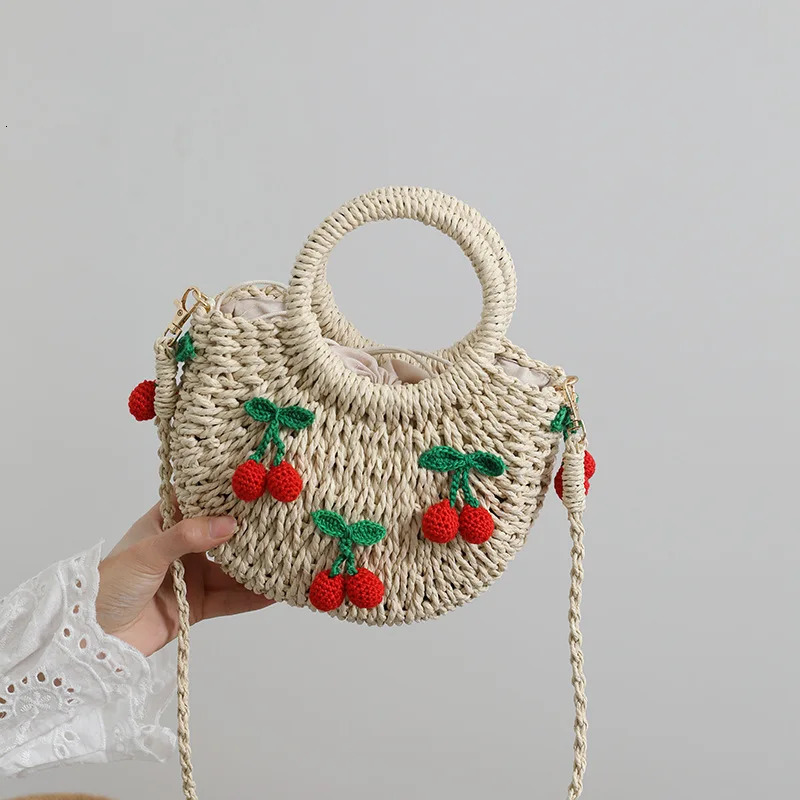 Cute Cherry Fresh Straw Bag Hand Woven Strawberry Messenger Bag241106