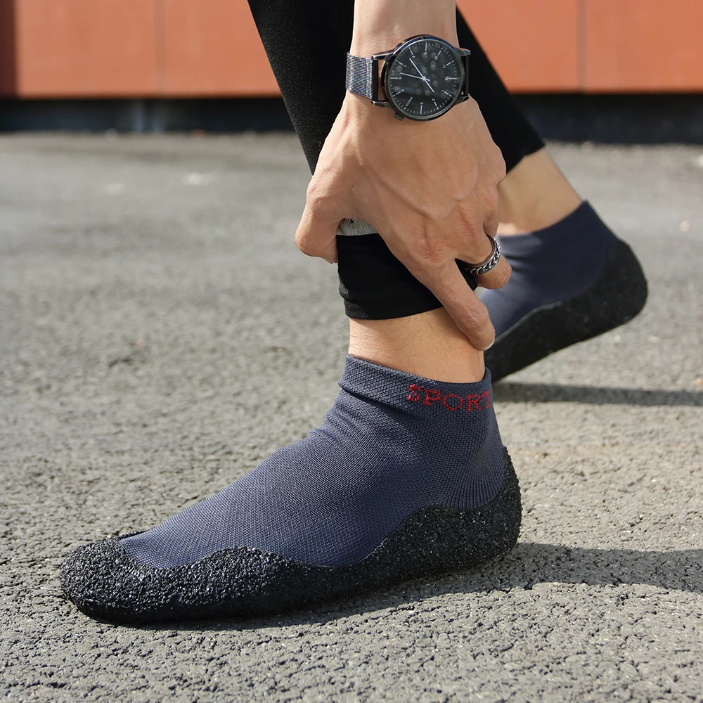 Outdoor mens beach shoes multifunctional swimming shoes yoga hiking climbing rope skates241106bj