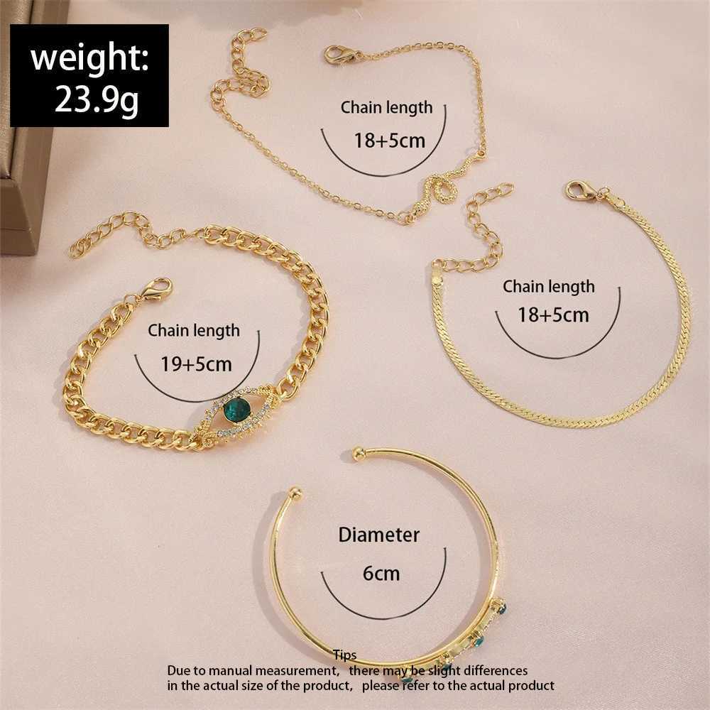 4-piece Hallow Out Green Crystal Stone Bracelet Set for Wencuffed Bracelets Cute Snake Eye Rhinestone Girl Bracelet Jewelry Set X241106