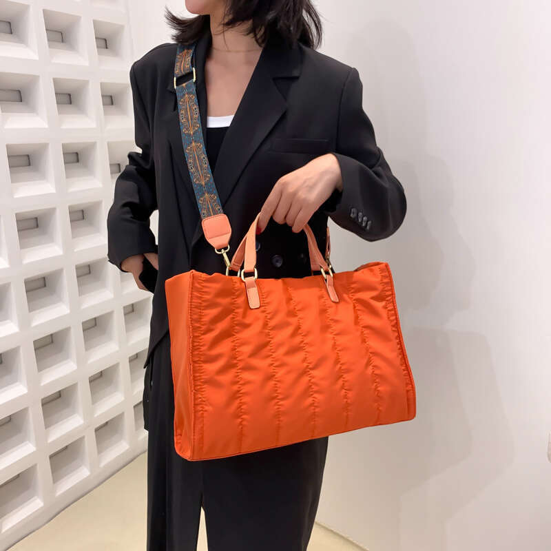 Designer Bag Ladies Tote Designer Bag Large Capacity Shoulder Bag Luxury Nylon Padded Handbag For Women Down Cotton Crossbody Bag 2024 Winter