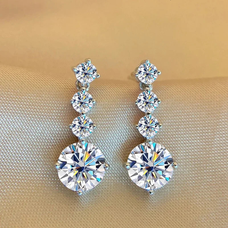 NKHOG S925 Womens Silver Drop Earrings 2.6 Carat D Color VVS1 Diamond Engagement Wedding Jewelry Gift 241106