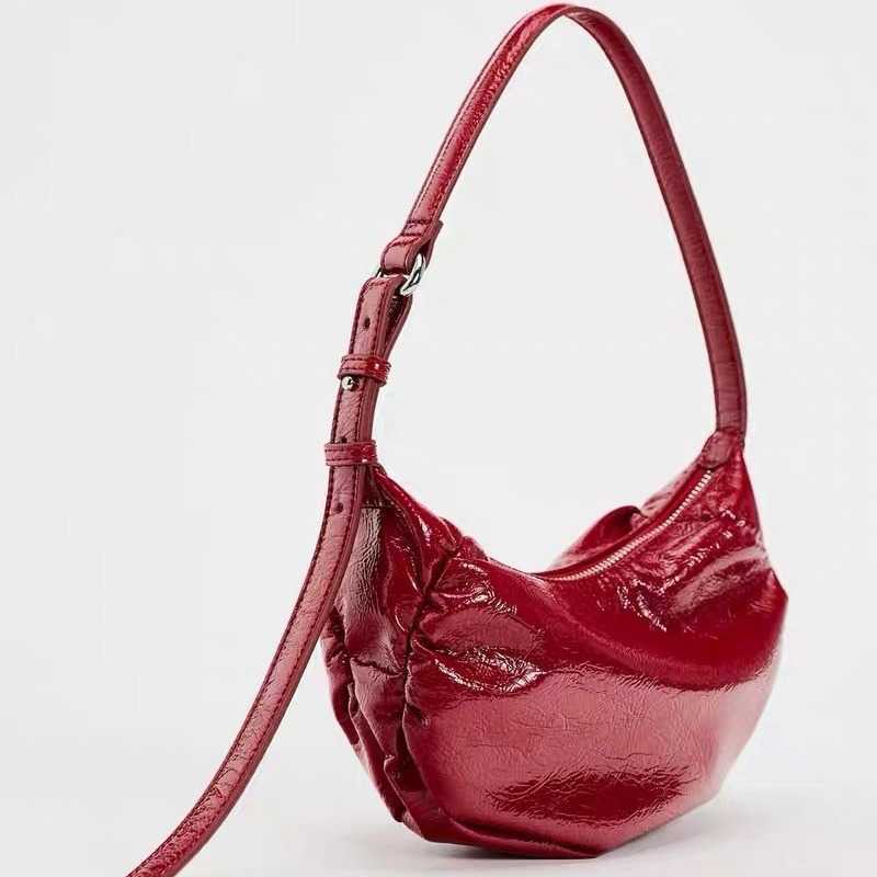 Autumn Red Underarm Bag Women's Bag Fashion Wrinkled Oval Shoulder Bag 241115