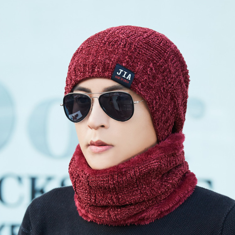 High quality design, men and women Winter Snow Knitted Outdoor Windproof and Warm with Neck Hat Two Piece Set