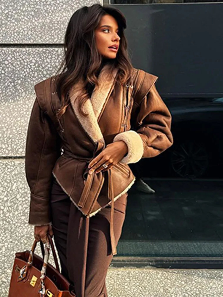 Fashion Warm Plush Leather Woman Jackets With Belt Lapel Long Sleeve Motorcycle Coats Lady 2024 Winter Street Outerwear 241106