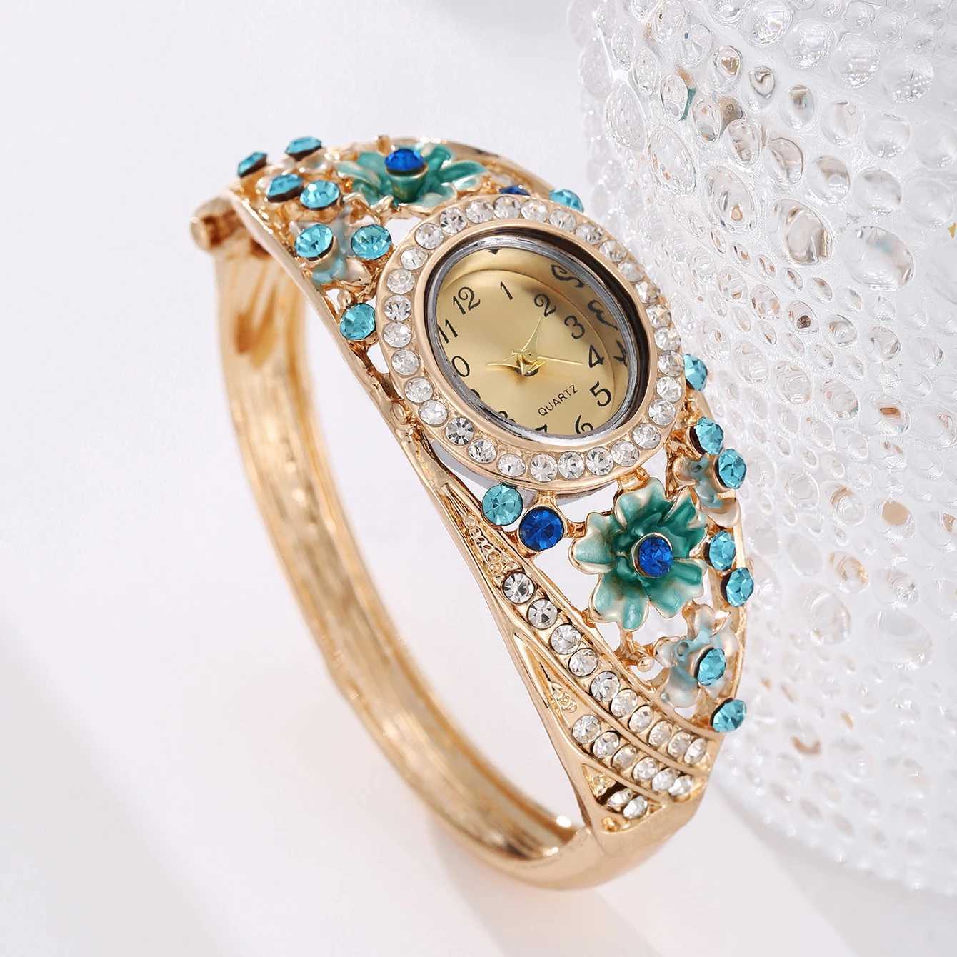 5 New Trendy Palace Style 3D Flower Inlaid Diamond Fashion Versatile Bracelet Watches X241106