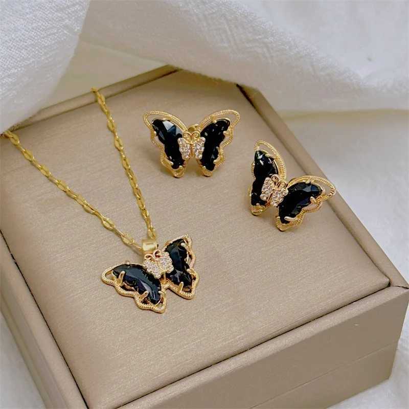 Fashionable and cute micro inlaid necklace earring set classic light luxury transparent stainless steel X241106