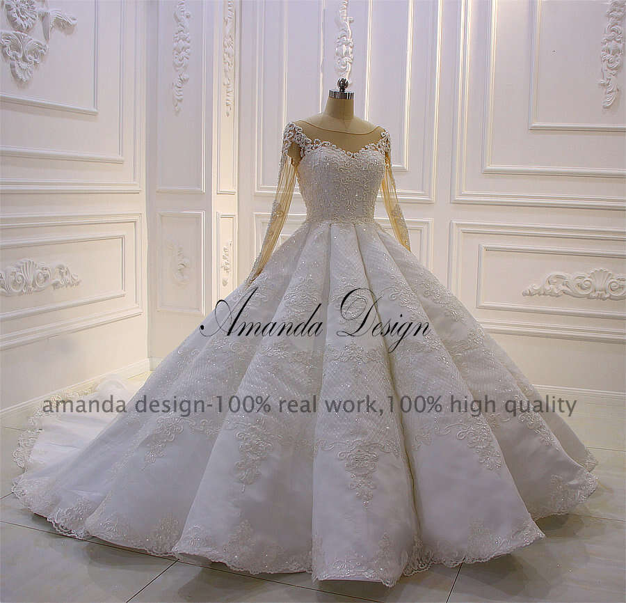 Amanda Design New Arrival Royal Long Sleeve Lace Applique Beading Pleated Winter Wedding Dress