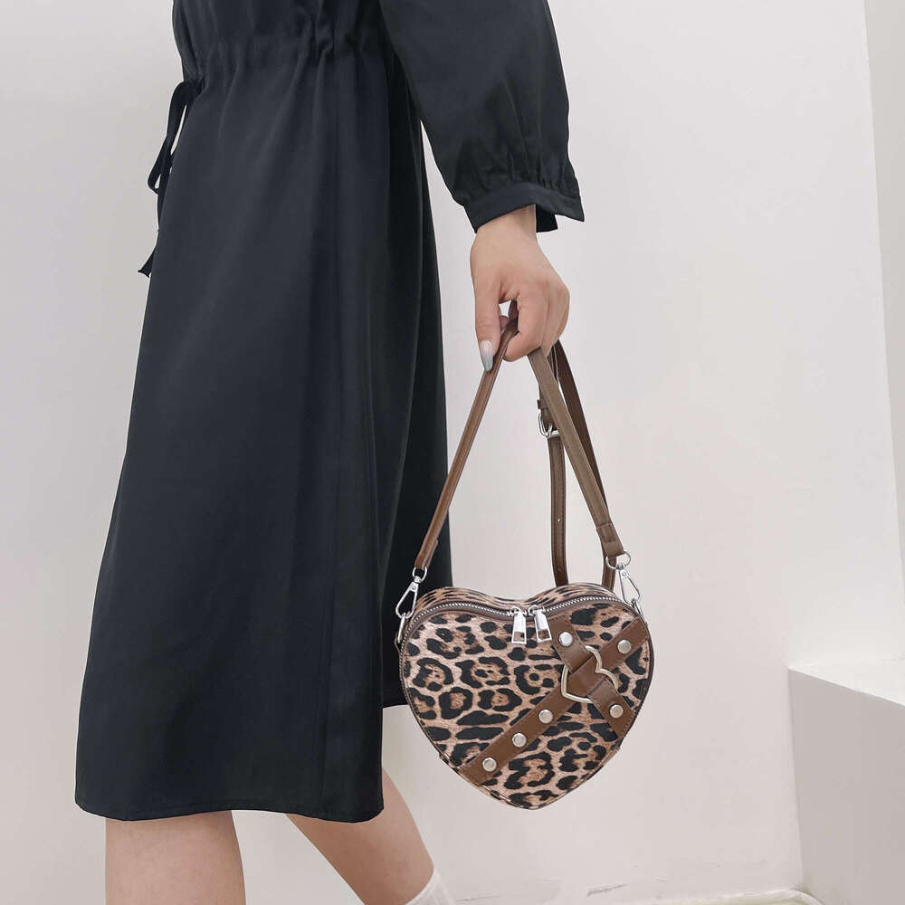 Designer Bag Summertime High-Class Feeling Small Exquisite Bag Woman 2024 New Leopard-Print Love Bag Messenger Bag