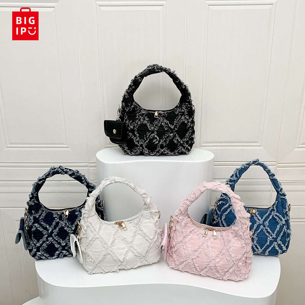 Designer Bag This Rhombus Denim Handbag Is Stylish,Simple , Suitable For Work, Commuting And Dating. 98b