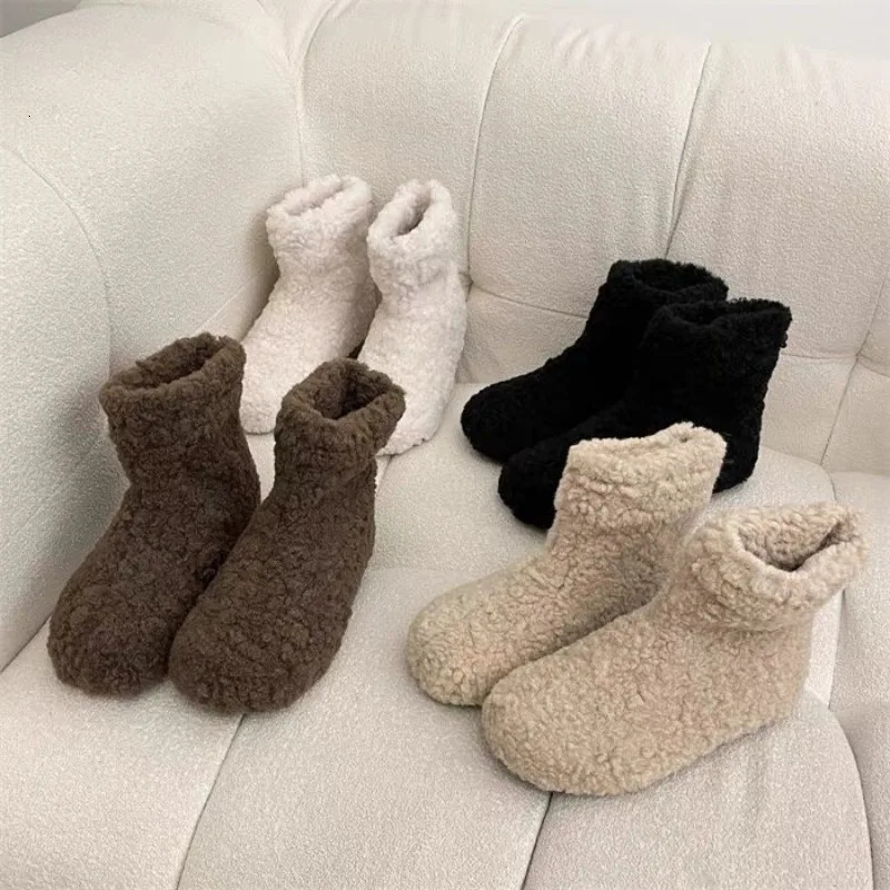 2025 New Designer Soft Winter Ankle Boots Outdoor Women's Non Slip Warm Fluffy Snow Boots Outdoor Cotton Stove Shoes