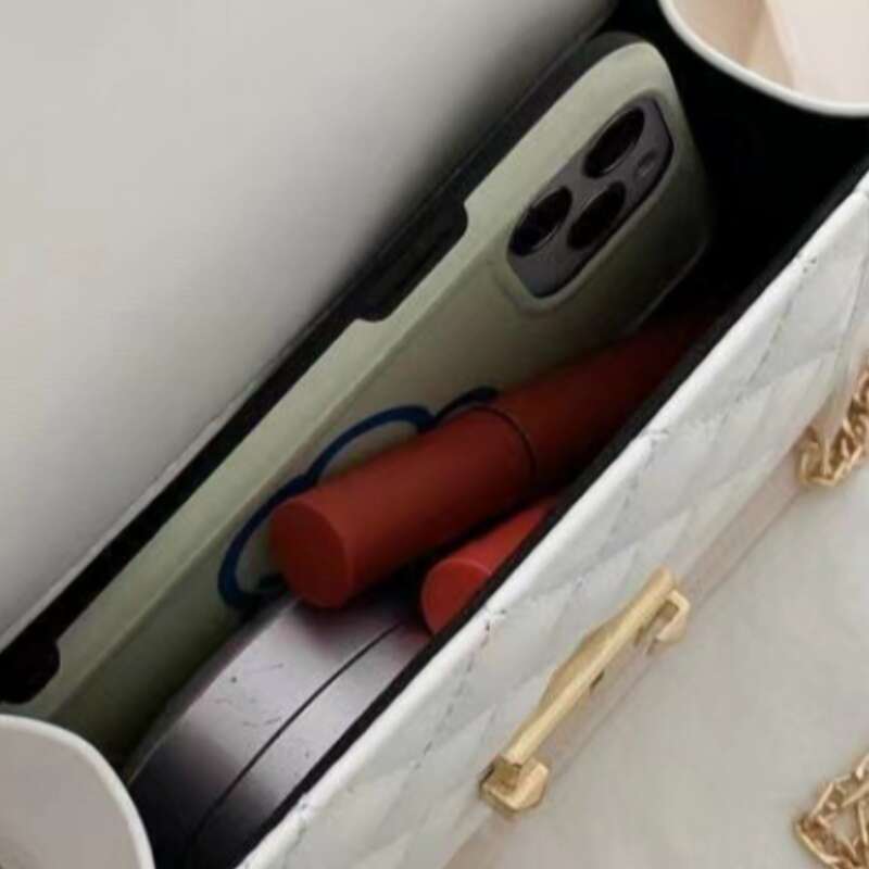 Designer Bag Women's Bag Popular Instagram Women's Bag 2024 Classic Fashion Internet Celebrity Hand-Held Small Square Bag Chain Bar Crossbod