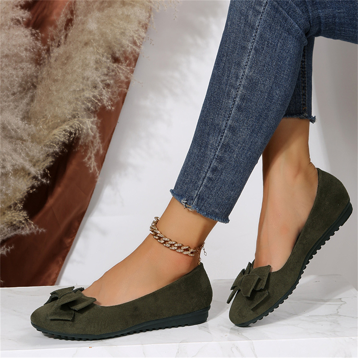 Large size lightweight soft soled bean shoes for women's 2023 Spring and Autumn New Bow Comfortable and Anti slip Women's Single Shoes