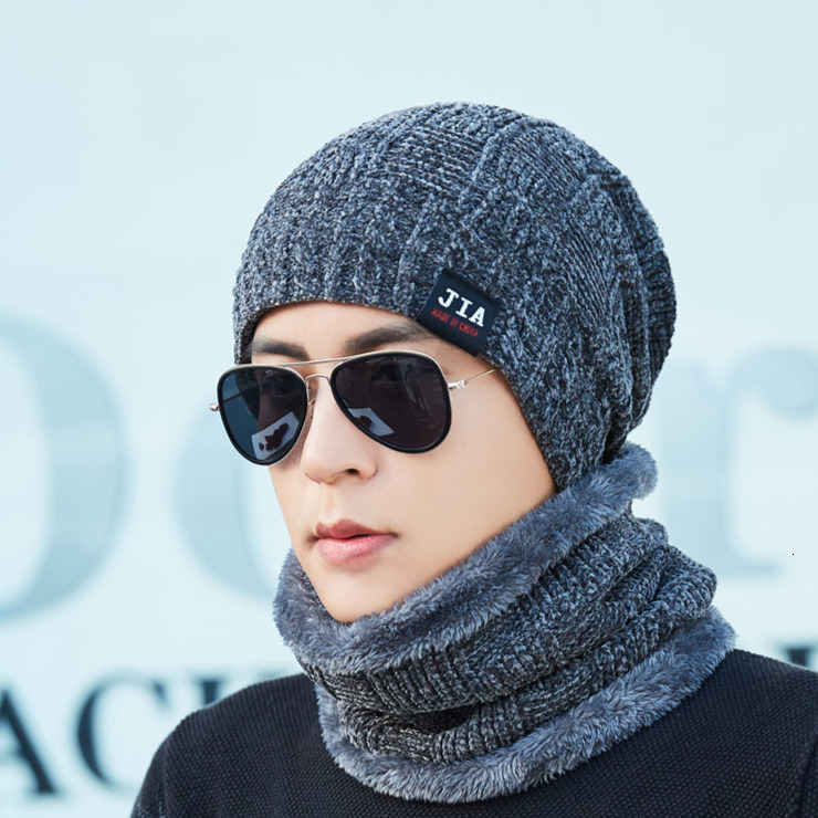 High quality design, men and women Winter Snow Knitted Outdoor Windproof and Warm with Neck Hat Two Piece Set