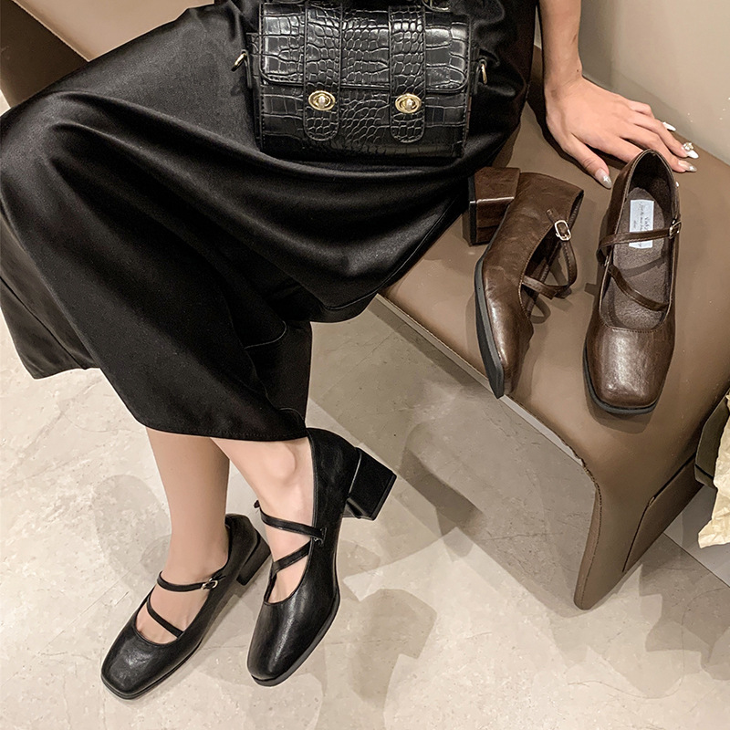 2024 Spring and Autumn New Shallow Single Shoes for Women's Style French High Heels Thick Heels Square Head Mary Jane Small Leather Shoes