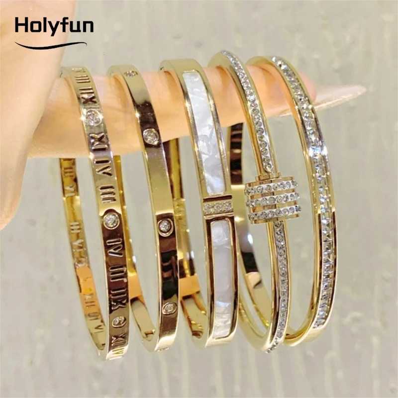 Classic Bracelet Design Gold Waterproof Stainless Steel Luxury Brand Sparkling Zircon Bracelet X241106