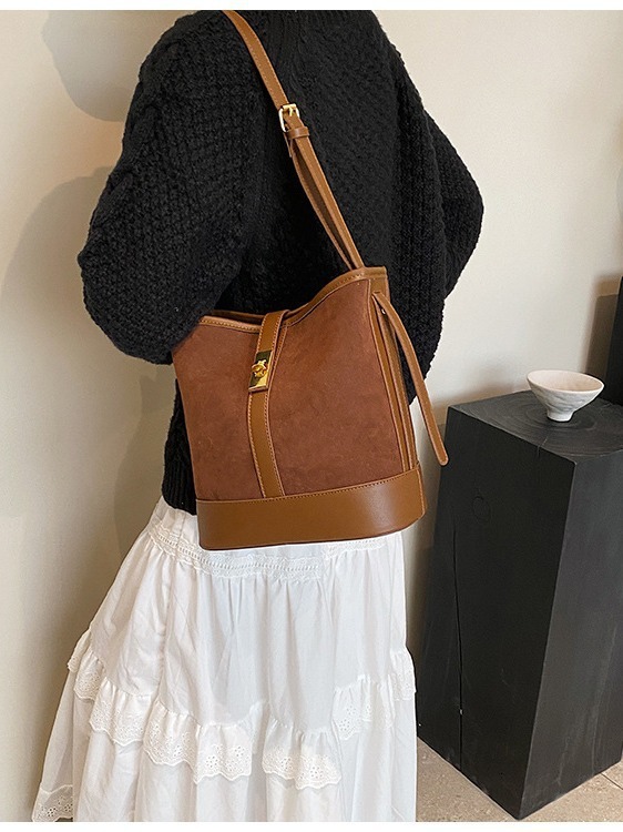 Leisure And Fashion Underarm For Bags Handbags Women New Trendy Bucket Premium Shoulder Bag Designer