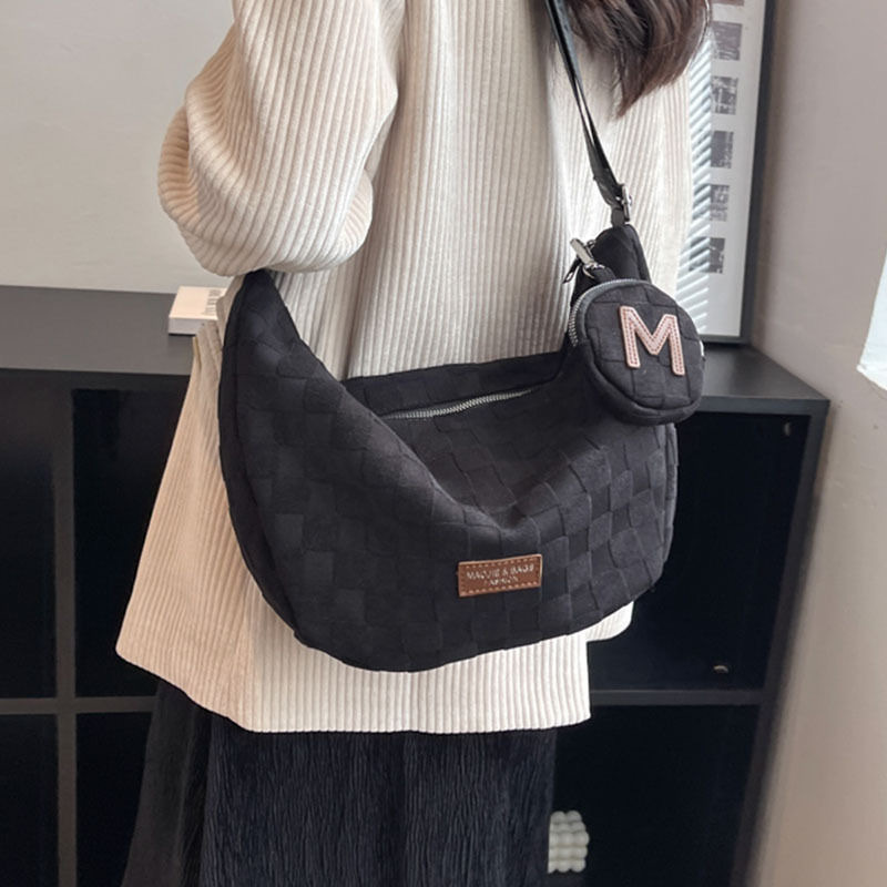 Gkorean Version Slanted Pure Cotton Fabric Fashionable New Designer Women's Bag With Large Capacity