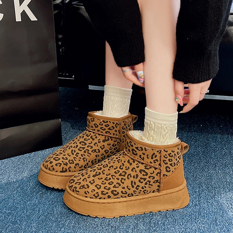 Platform Snow Ankle Boots Leopard Women Warm Cotton New Fashion Winter Casual Flats Shoes 2025 Trend Suede Plush Botas