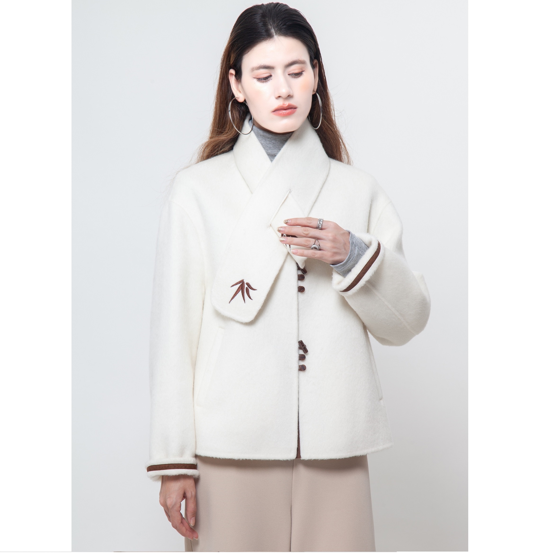 Women's Embroidered Wool Coat - Color Contrasting Collarless Overcoat with Scarf for Winter Warmth (2024 AW Collection)
