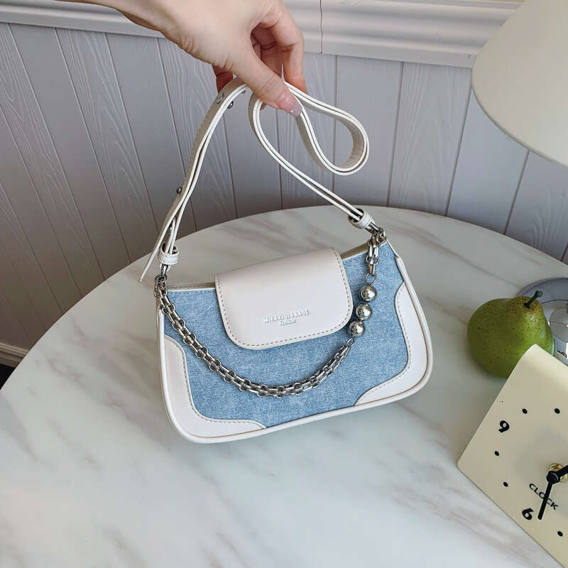 Designer Bag This Year's Popular Bags, 2024 Summer New Single-Shoulder Underarm Bag, Simple Commuter Crossbody Bag Small Square
