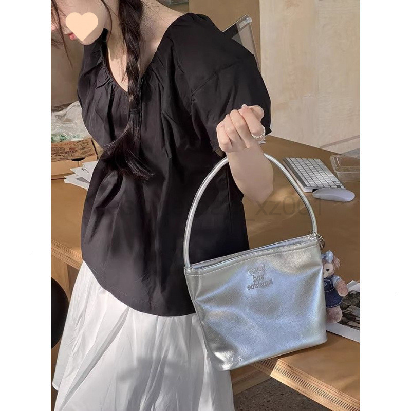 Fashion Classic Bag Designer 10a Top Nikiduncks Woman Handbagevening Bags 2024 New Trendy Versatile Casual Underarm for Women Western S
