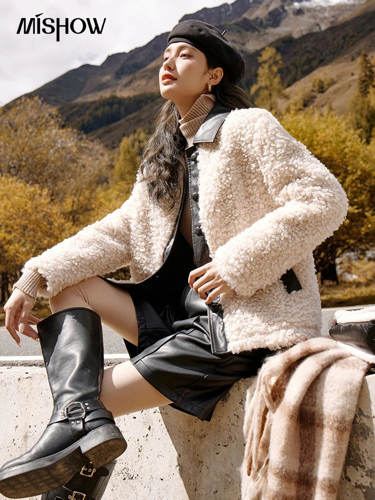 MISHOW Winter Faux Fur Crop Coat Women Splice Lapel Thick Warm Contrast Integrated Versatile Short Jackets MXC52W0151 241104
