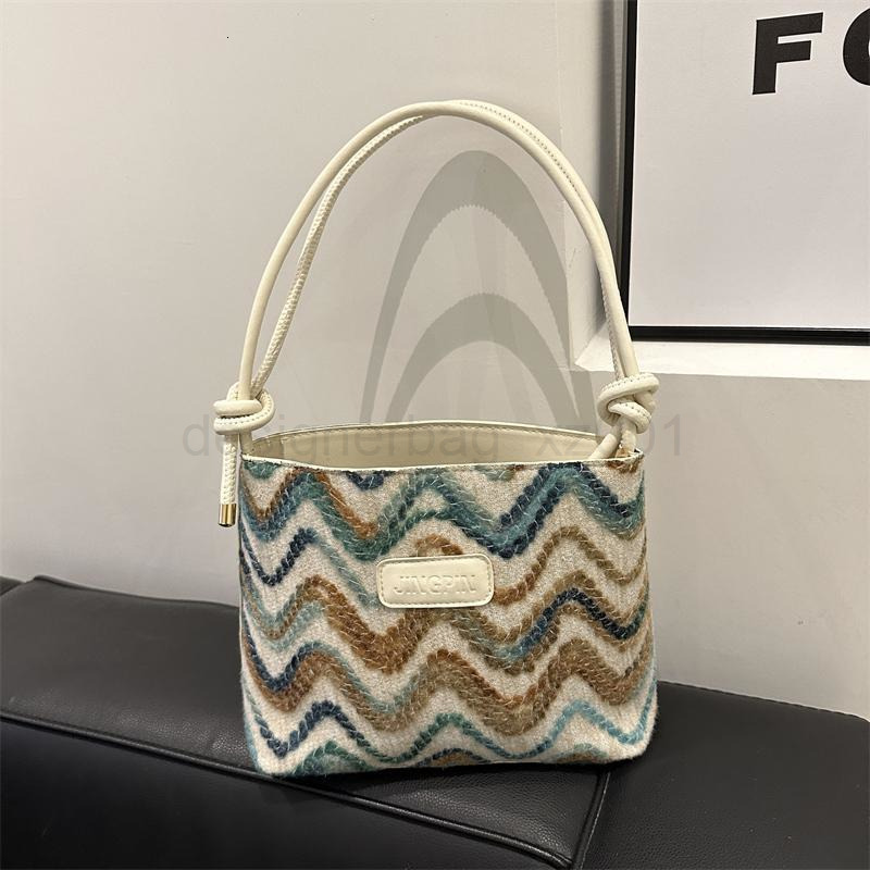 Classic Designer Bag Fashion 10a Top Nikiduncks Woman Handbagevening Bags This Years Popular 2024 New Trendy Summer Versatile Shoulder