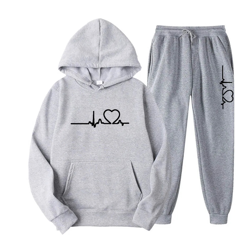 Men And Women Plus Fleece Hoodie Set Autumn And Winter Mens Heart Figure Hoodie Trend Casual Mens Printed Jogging Suit 241106