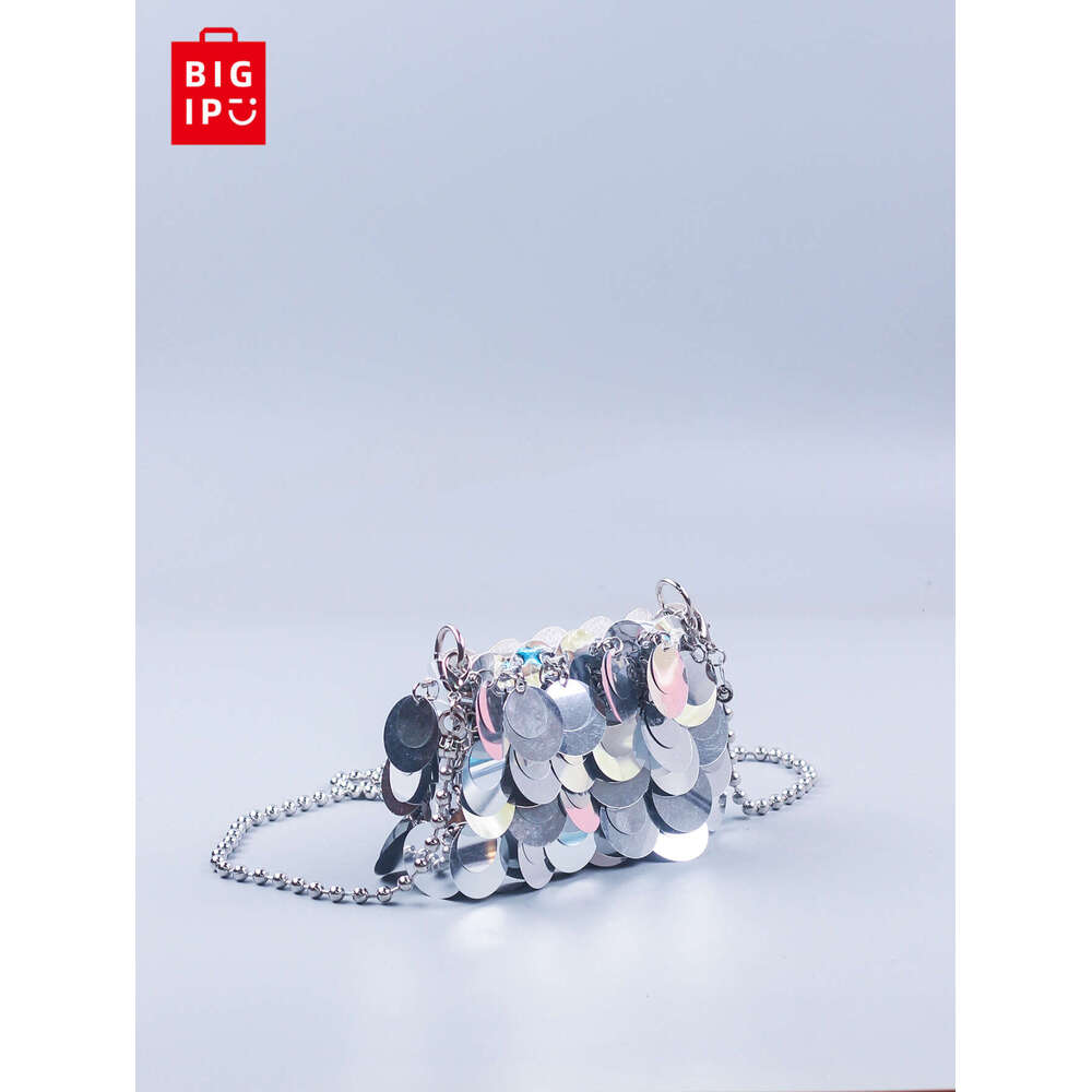 Designer Bag Bag 2024 New Network Red Same Style Women's Bag Mobile Phone Bag Chain Shiny Slice Bling One Shoulder Crossbody Bag Small Bag