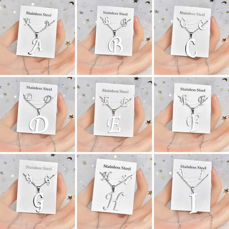 Fashionable stainless steel A-Z letter initial necklace with 26 English letter earrings used for personalized jewelry gifts in text sets X241106