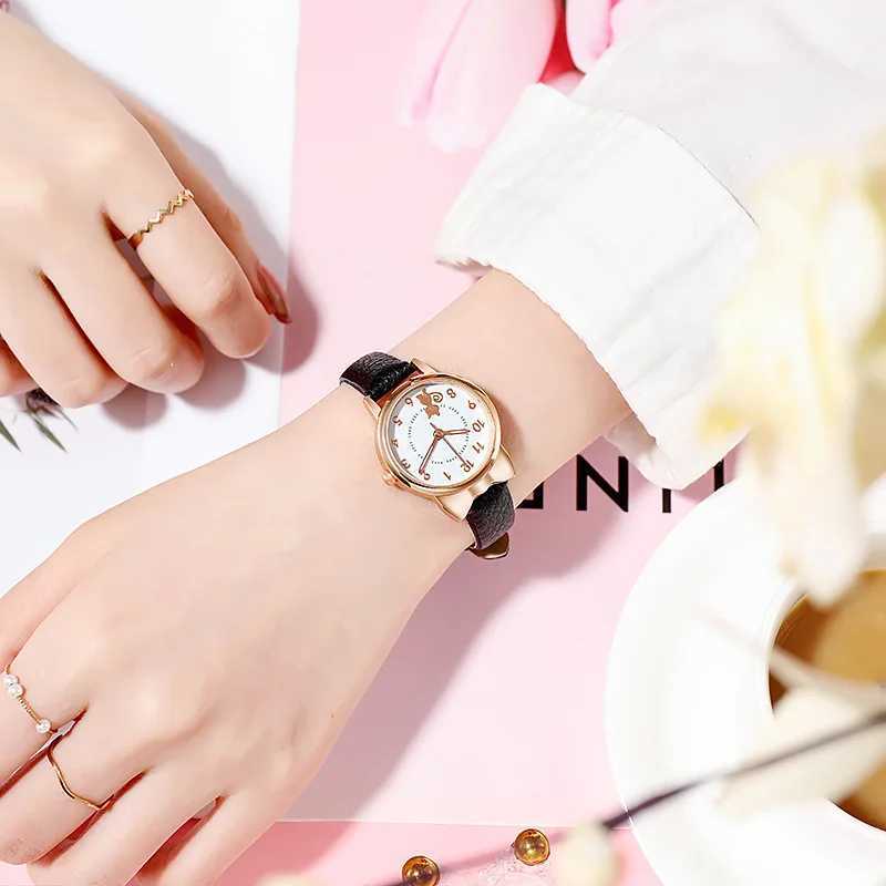 New Girls Casual Watch Alloy Shell Strap Cute Cartoon Cat Graphic Non luminous Pointer Student Womens Watch Reloj Mujer X241106