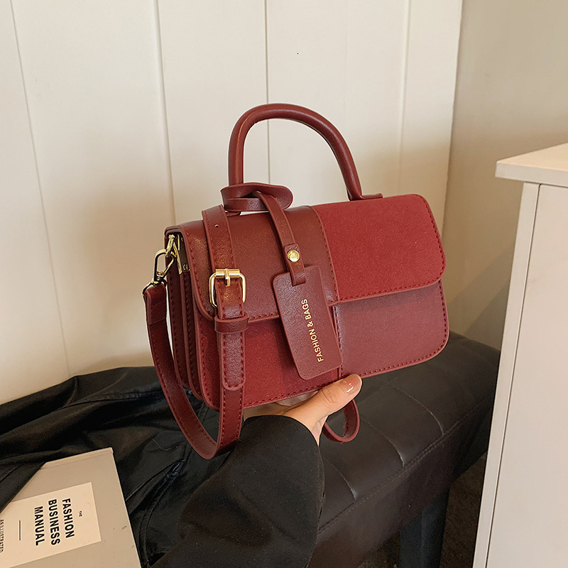 This Year's Popular Women's Designer Autumn And Winter Versatile Matte Shoulder Crossbody Bag Small Square Bag Handbag