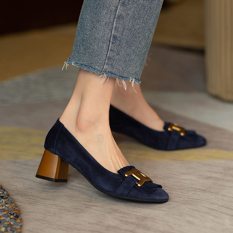 New Spring 2024 Square Head Metal Buckle Coarse Custom Shoes for Women, Middle Heel, Shallow Mouth Matte Tassel Bean Shoes
