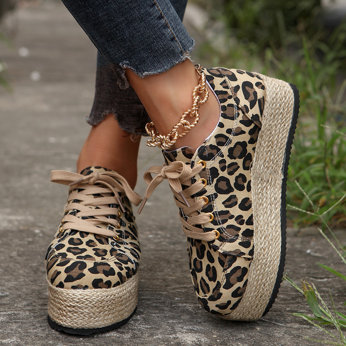 2024 Spring and Autumn New Large Front Strap Round Head Hemp Rope Casual Leopard Pattern Thick Bottom Women's Single Shoes 43