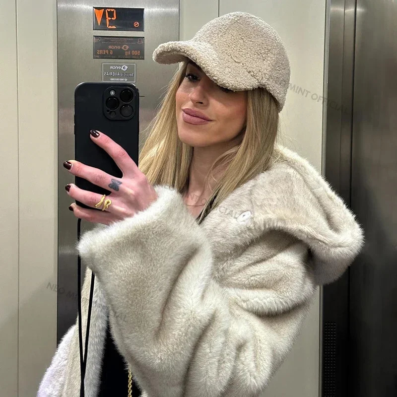 Neo Mint Belted Faux Mink Fur Coat Women Winter Beige Gradient Furry Jacket y Hooded Warm Outerwear Overcoat 241104