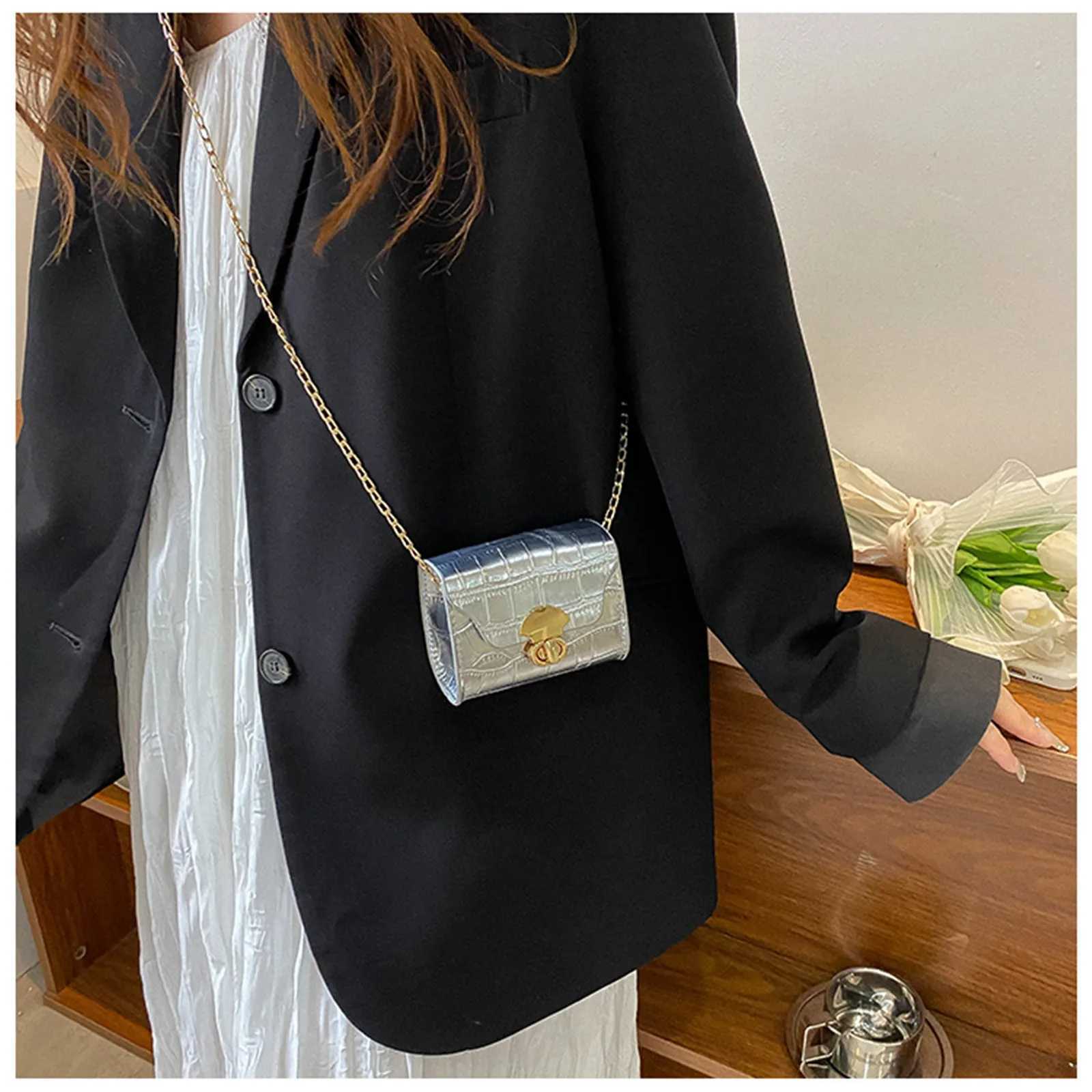 Korean Style Leather Bright Surface Shoulder Bag Chain Mini Crossbody Bag Fashion Metal Buckle Girl Small Wallet Lipstick PouchC241216