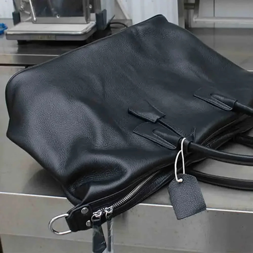 Real Leather Woman Lady Travel Tote Shoulder Bags Roomy Handbag Fashion Commuting Big Bag New Check Zipper Style
