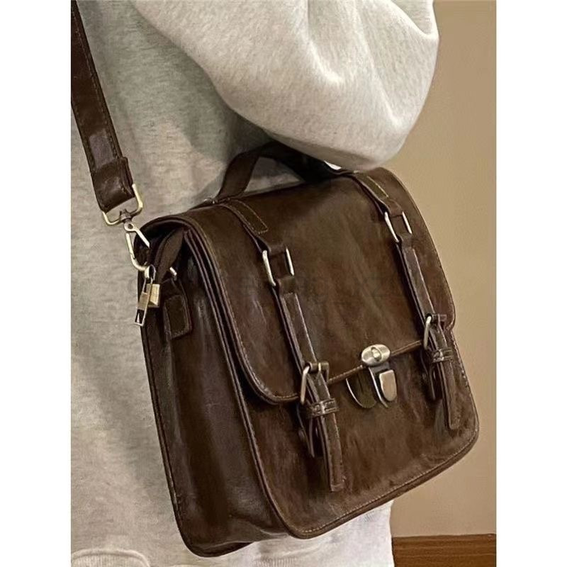 Classic Designer Bag Fashion 10a Top Nikiduncks Woman Handbagevening Bags Autumn and Winter Postal Backpack Commuting Crossbody