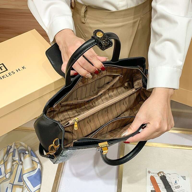 Designer Bag Light Luxury Brand Women's Handbag Large Capacity Crossbody Bag 2024 Autumn And Winter New Designer High-End Shoulder Bag