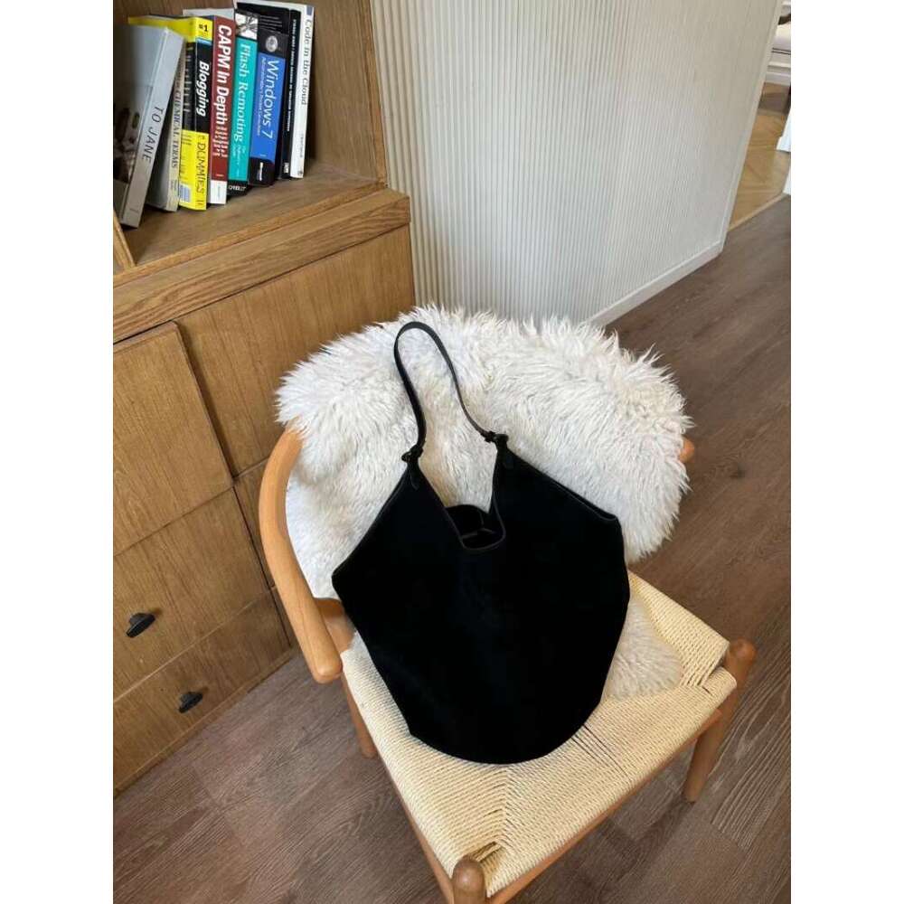 OLOEY Frost Large Capacity Personalized All-Match Handbags Leather Texture Korea Elegant Bucket Minority Simple Exposure Women Totes