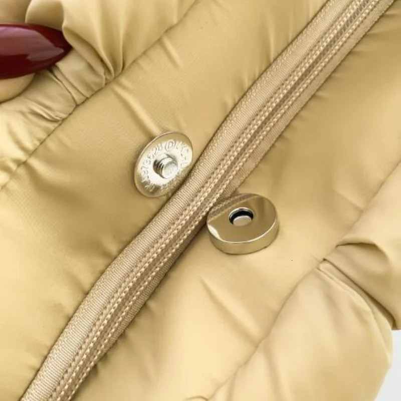 2024 Down Jacket Cotton Filled Space Handbag Soft Plaid Handheld Shoulder Bag241106