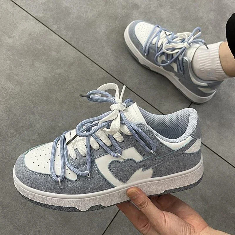 Women's White Shoes Women's Sports Shoes 2025 New Design Designer Lace Up Thick Soled Women's Vulcanized Shoes Breathable Thick Soled S