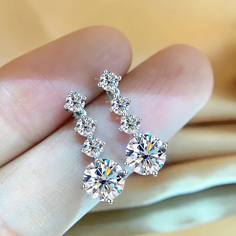 NKHOG S925 Womens Silver Drop Earrings 2.6 Carat D Color VVS1 Diamond Engagement Wedding Jewelry Gift 241106