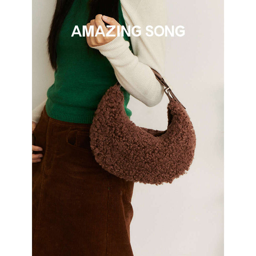Amazing Song Half Moon Bag Fluffy Wool Winter Handbag Crossbodybag