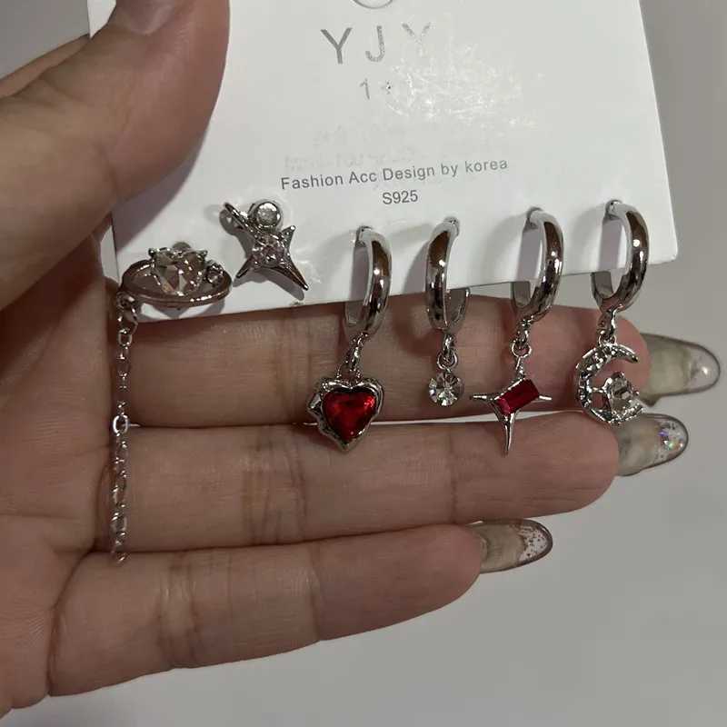 Gothic Black Crystal Star Earring Set suitable for girls with retro aesthetic pentagonal earrings fashionable Y2K jewelry accessories X241106