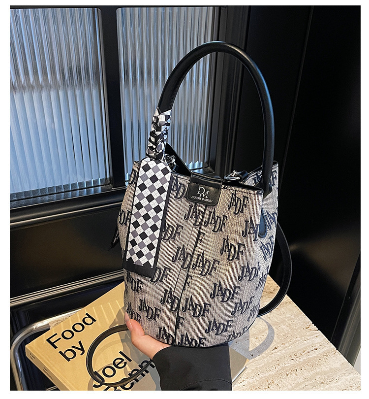 High End Design Bucket Bag For Bags Handbags Women Autumn Versatile Single Shoulder Crossbody Handbag Designer