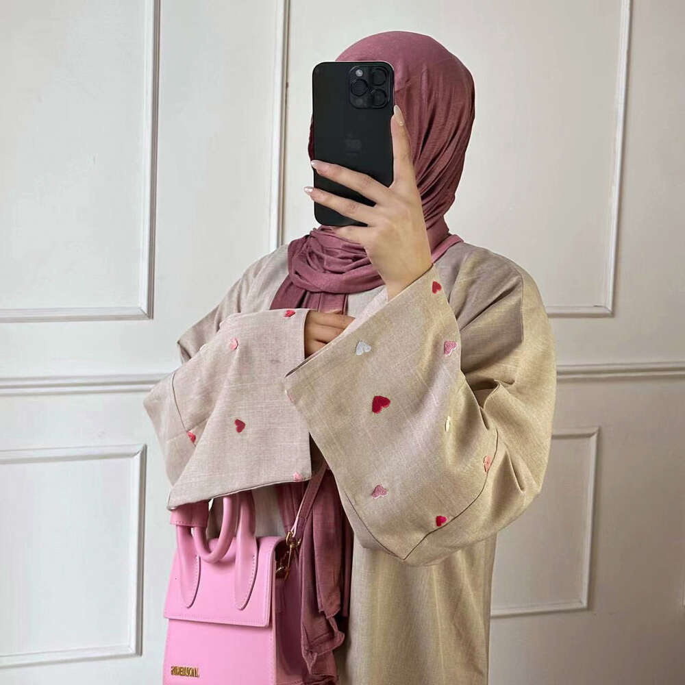 Fashion Love Embroidery Dubai Trkiye Elegant Cardigan Robe LR712 Fashionable women's long robe cardigan