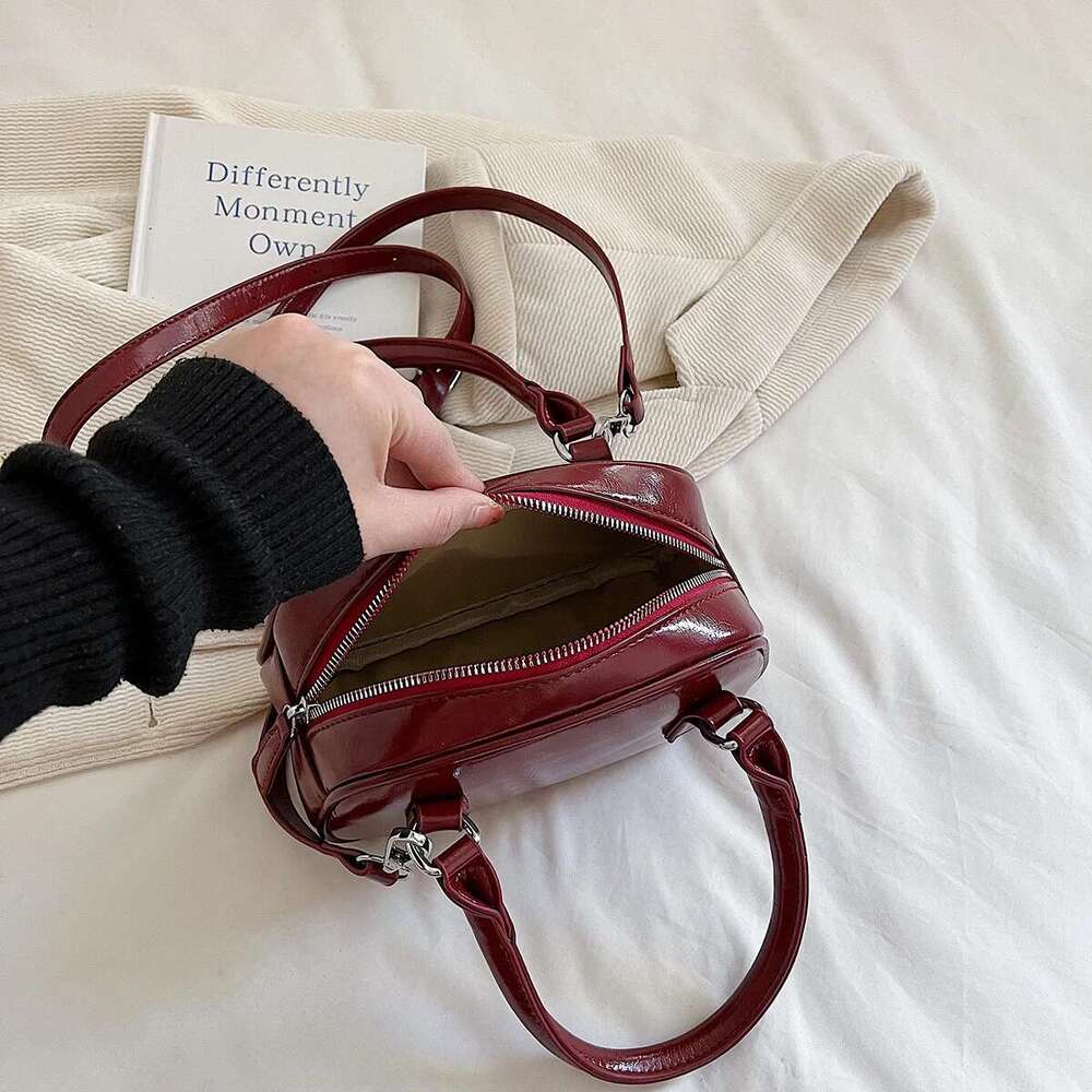 Designer Bag LEFTSIDE Fashion Retro Women Small Pillow Handbags And Purses 2024 Winter Luxury Leather Crossbody Bags With Short Handle